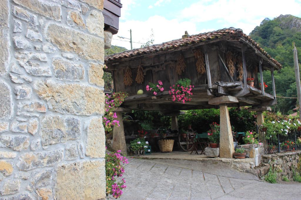 El Colladin Pension Llerices Kamer foto