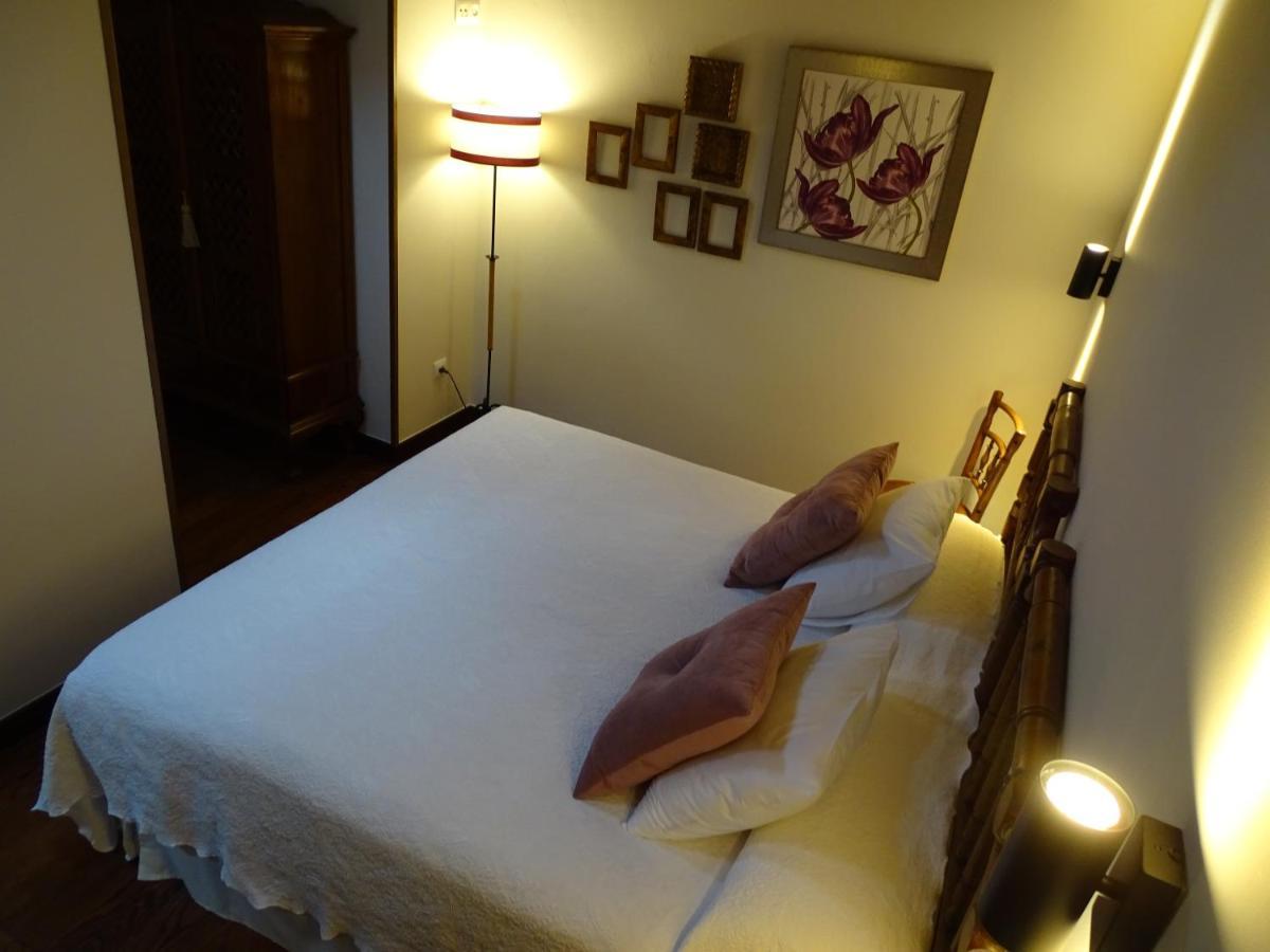 El Colladin Pension Llerices Buitenkant foto